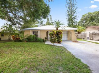 3324 Maiden Ln, Sarasota, FL 34231