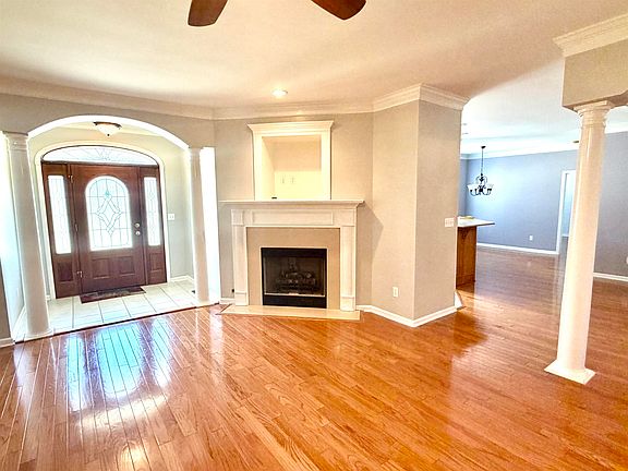 2nd image of 313 Kingston Dr