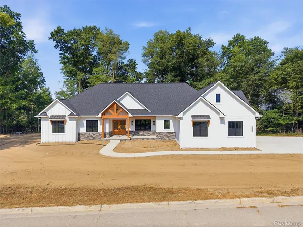 2700 Musson Lot C, Howell, MI 48855