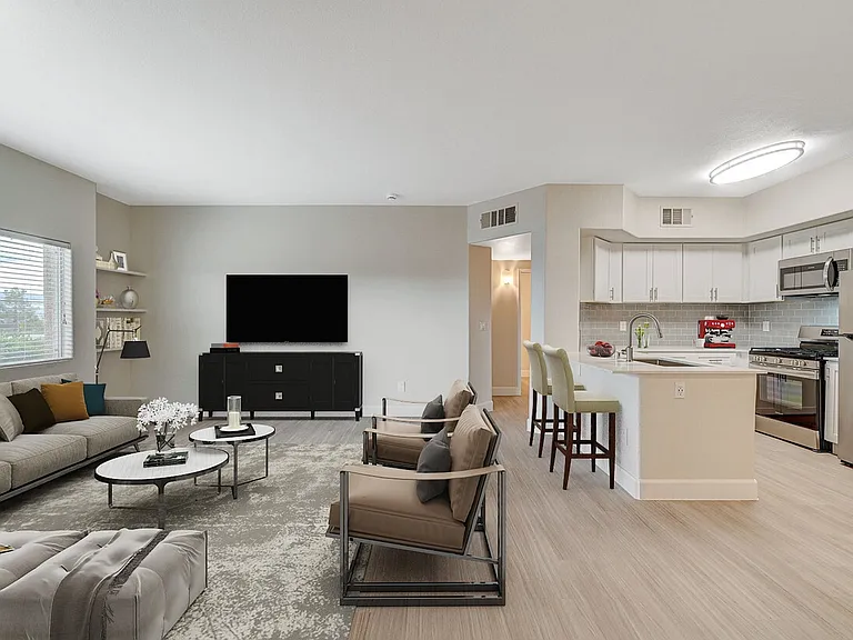 Spanish Ridge Apartments — Photo 2