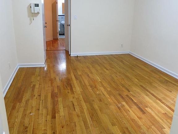 4th image of 527 E 88th St APT 2C