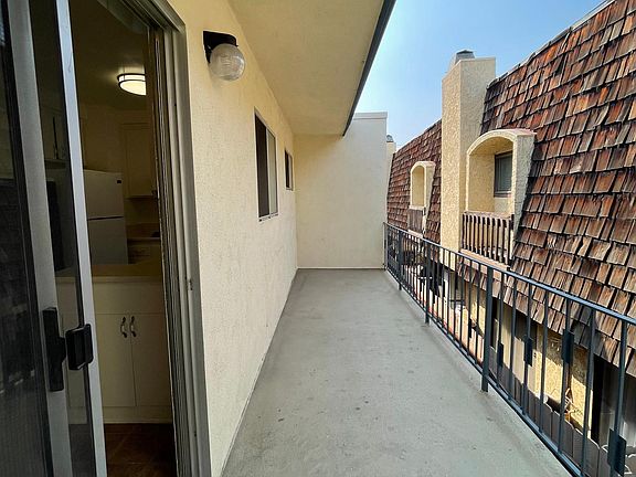 5th image of 221 N Belmont St APT 7
