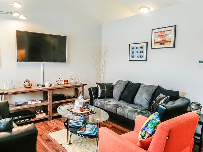 3050 Fox Chaple Dr — Photo 3