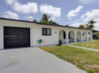 3517 NW 179th St, Miami Gardens, FL 33056