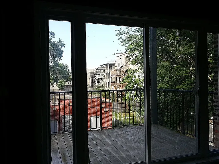 964 E 62nd St #3C — Photo 9