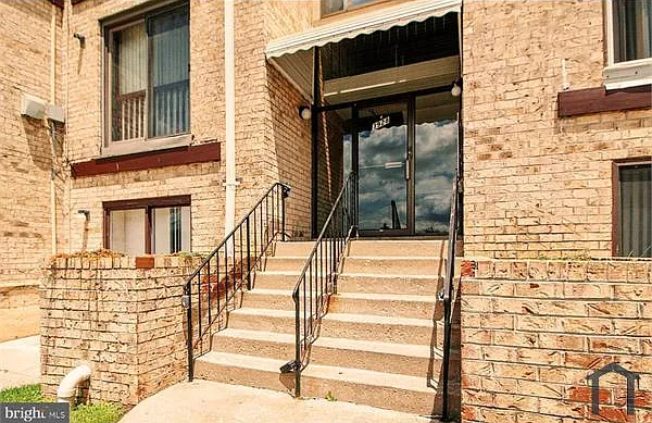 1 bed, 793 sqft, $1,625 — Photo 2