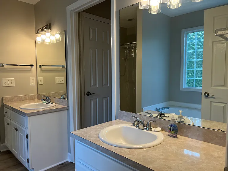247 Palace Dr — Photo 17
