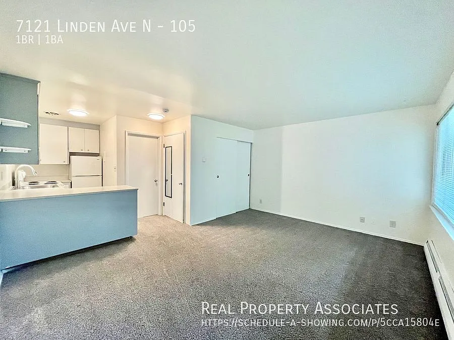 Spacious 1-Bed Close to Green Lake! Ample Storage and Shared Yard! — Photo 2