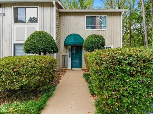 6119 Woodmont Blvd, Peachtree Corners, GA 30092