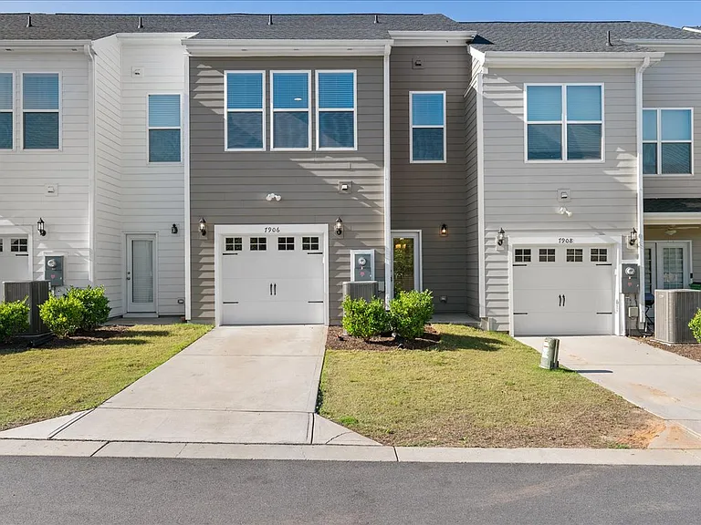 7906 Flatrock Park Dr — Photo 18