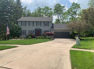 880 Lancaster Dr, Medina, OH 44256