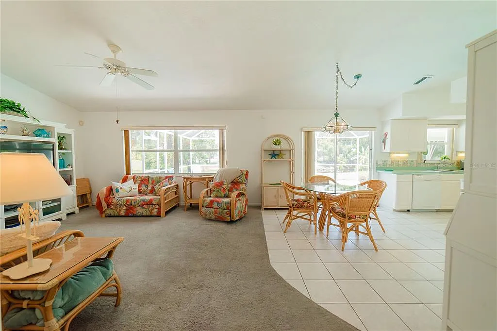 2 bed, 2.0 bath, 1050 sqft, $4,500 — Photo 2