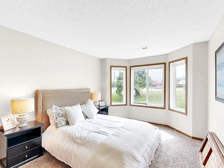 Cinnamon Ridge Apartments — Photo 16