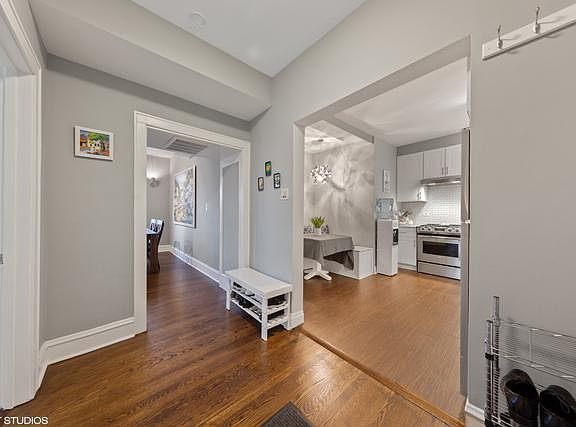 4th image of 2534 N Kedzie Blvd #201