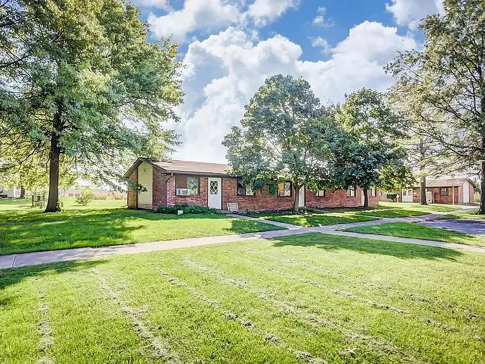 OAK TERRACE APARTMENTS