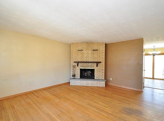 2nd image of 1430 Park Ave