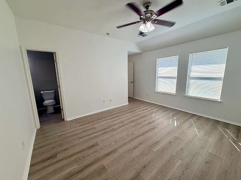 1148 Shadow Creek Blvd — Photo 10