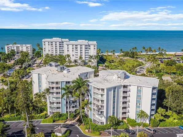 1300 Gulf Shore BLVD N #307, NAPLES, FL 34102