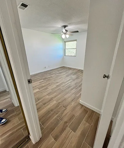 409 Daffodil Dr — Photo 21