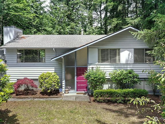 2nd image of 16176 SE 42nd Street