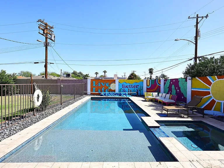 3413 N 16th Dr — Photo 37
