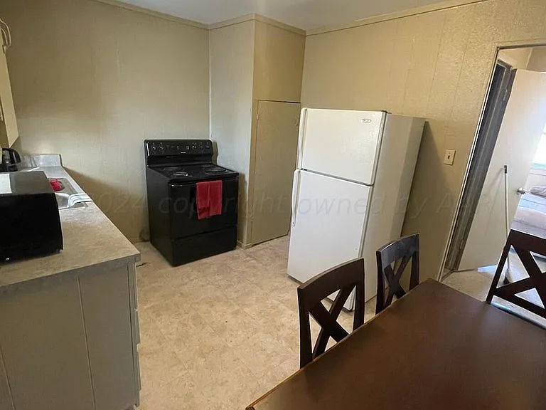 607 W Wilson St #7 — Photo 5