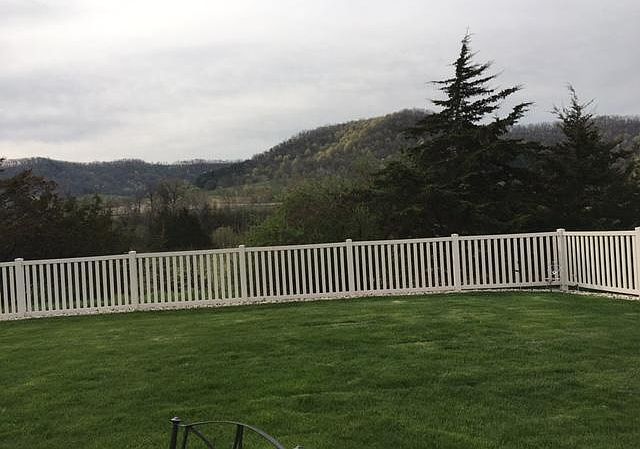 2nd image of 5280 Creekside Pl