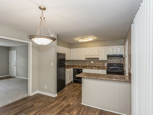 4883 Roswell Rd #H-6