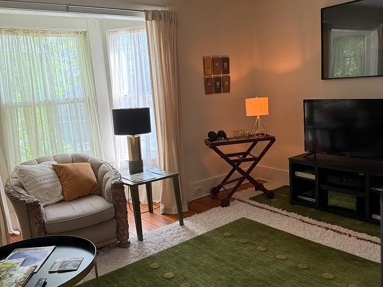 123 Green St — Photo 7