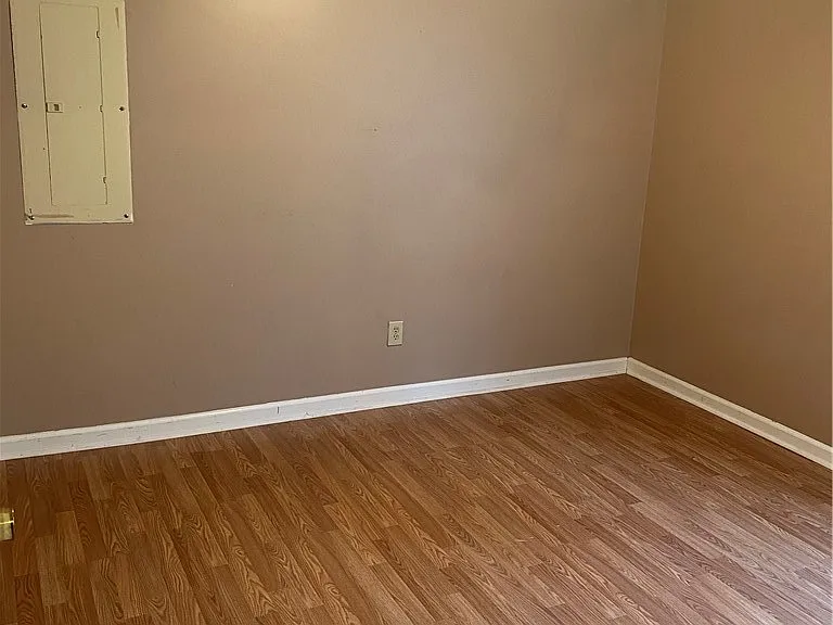 1728 Empress Ln — Photo 14