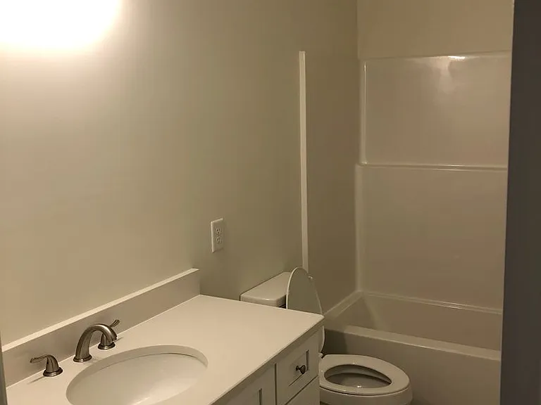 38 & 40 Kaitlyn Ct — Photo 11