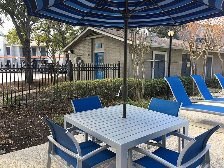 8727 Fredericksburg Rd — Photo 11