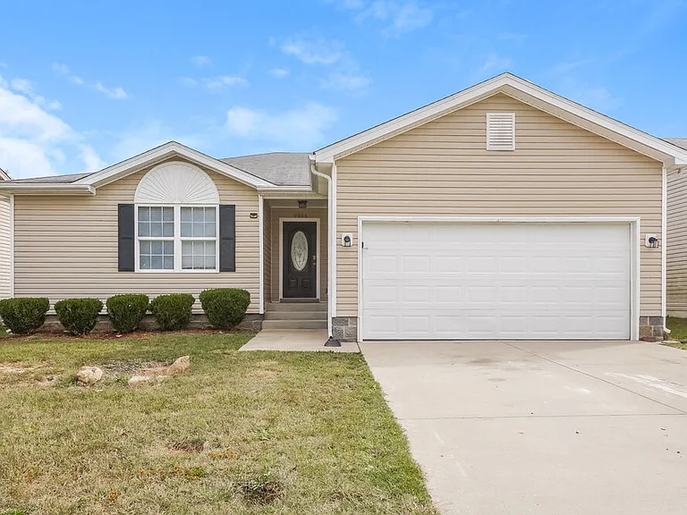 9906 Brooks Bend Rd — Photo 1