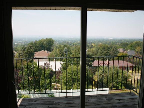 3rd image of 4594 S Stratton Dr