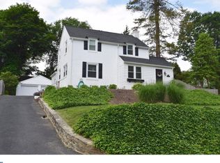 28 Green Valley Rd, Wallingford, PA 19086