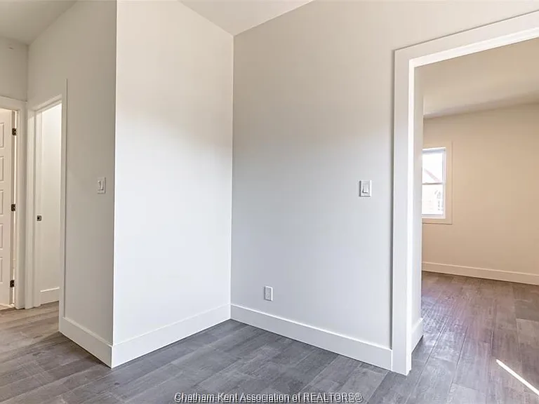 71 King St E #203 — Photo 5