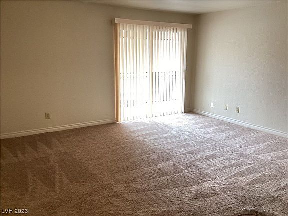 4th image of 5265 Indian River Dr Unit 252