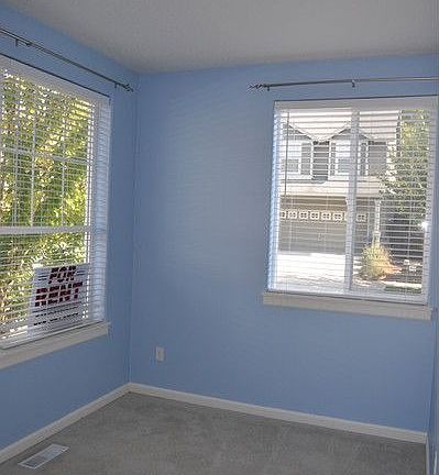 2nd image of 3611 NE 42nd Way