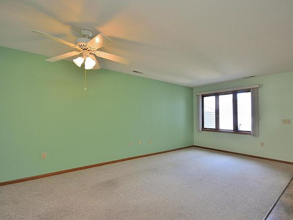 4th image of 306 Hartford SQUARE #3