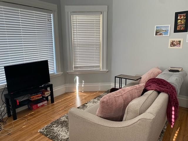 1st image of 1425 Oxford St #1