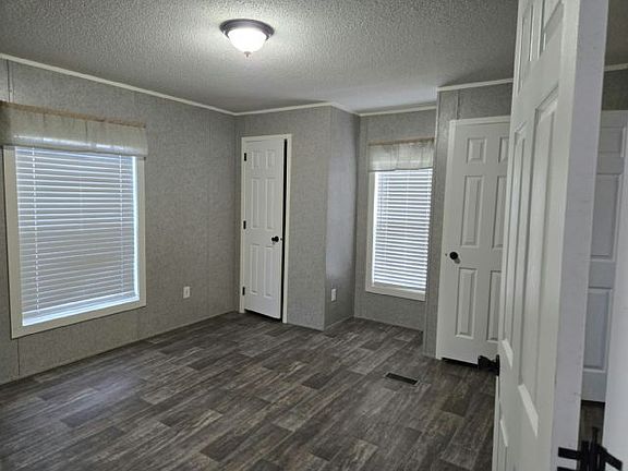3rd image of 313 NW 49th St #1115