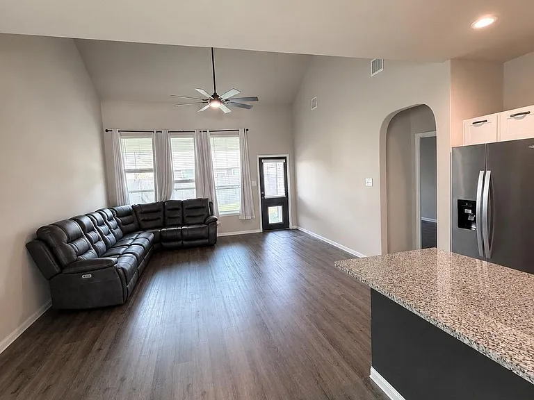 2291 Raider Dr — Photo 6