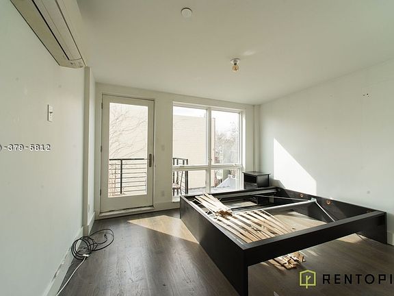 4th image of 273 Leonard St #4N
