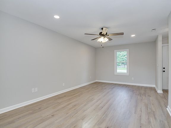 4th image of 4213 Beckmont Drive
