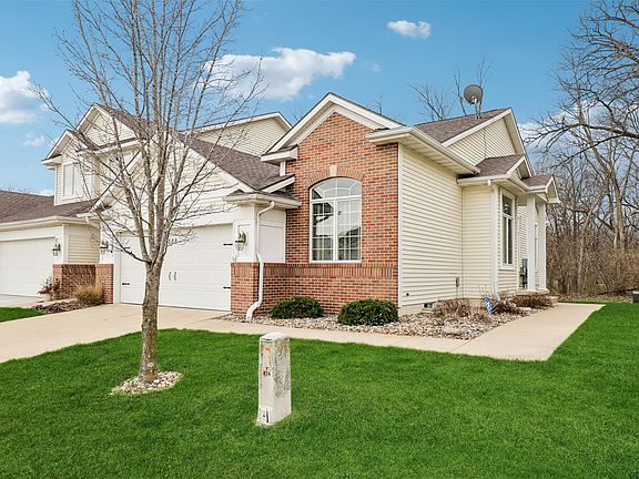 2nd image of 808 W Trace Dr