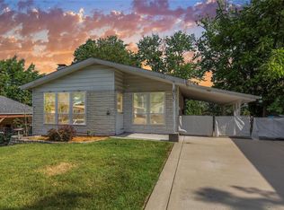 405 Orchard Ave, Ballwin, MO 63021