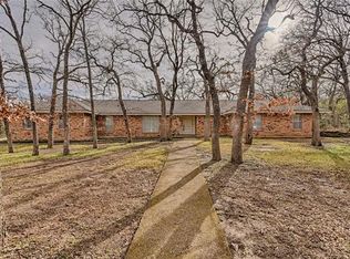 3801 Lakeridge Rd, Arlington, TX 76016