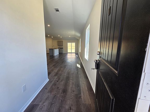4th image of 1537 Meadows Dr