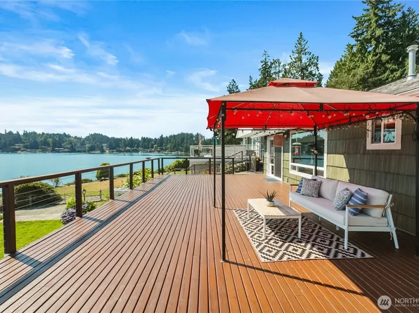1528 Madrona Point Drive, Bremerton, WA 98312