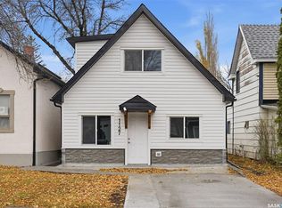 1127 F AVENUE N, Saskatoon, SK S7L 1X1